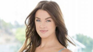 Evelin Stone